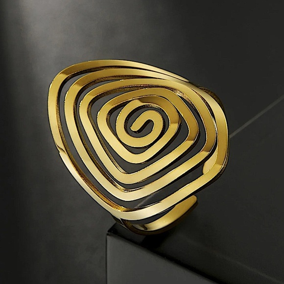 Gold Swirl Boho Statement Ring - Picture 1 of 2